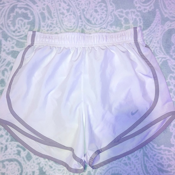 3 pair of Nike shorts (womens) small & xs - Picture 3 of 7